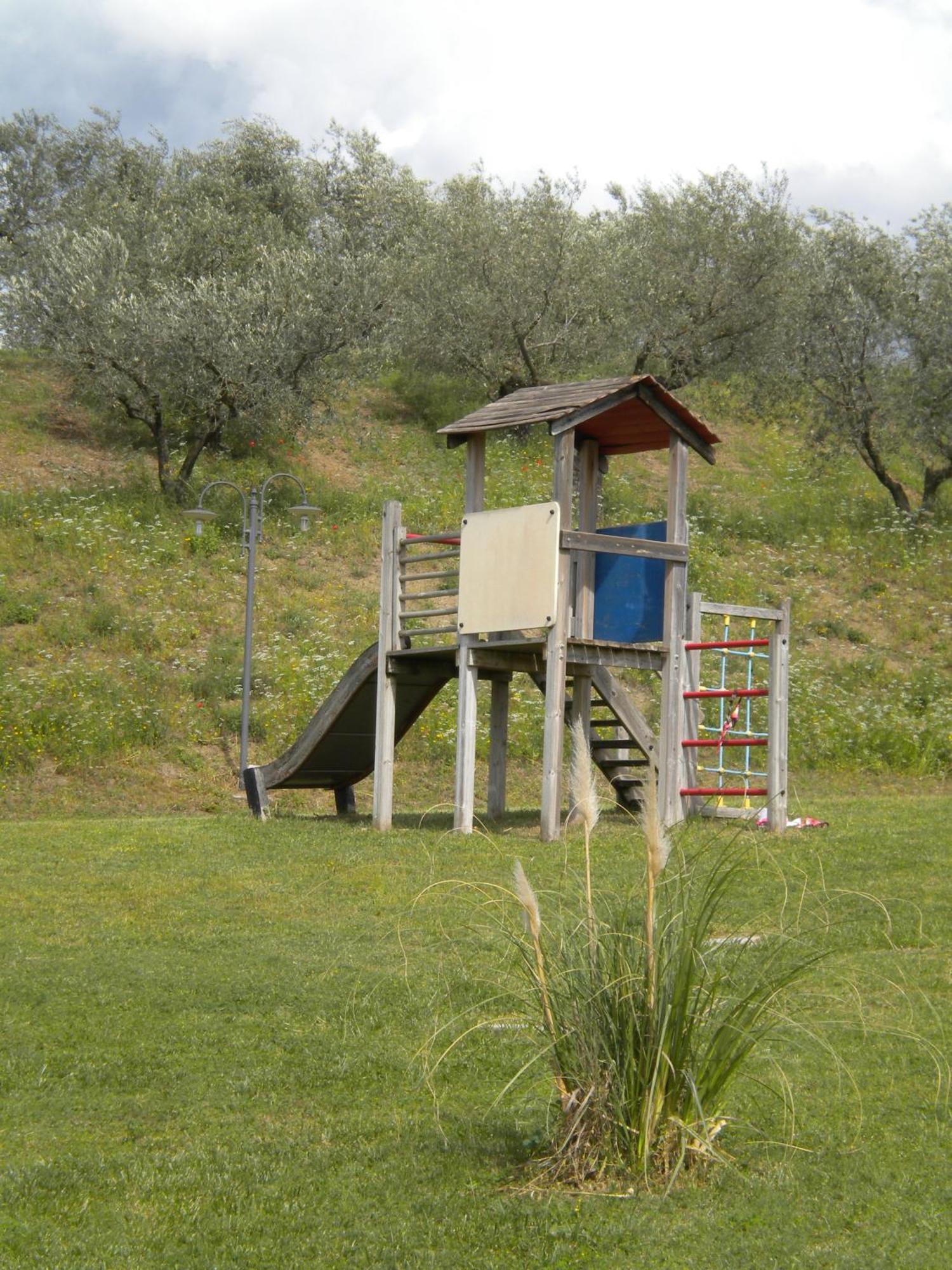 Il Poggio Delle Ginestre Pension Torgiano Buitenkant foto